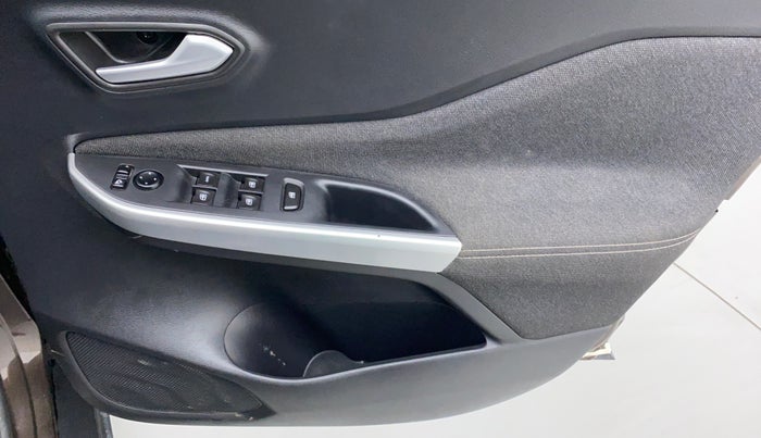 2021 Nissan MAGNITE XV PRIMIUM MT, Petrol, Manual, 23,119 km, Driver Side Door Panels Control