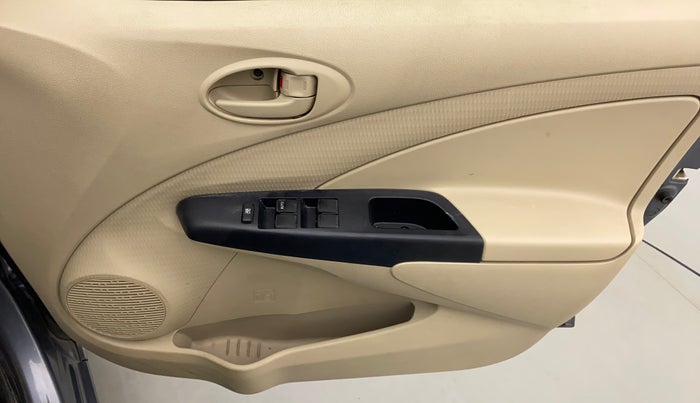 2016 Toyota Etios GD, Diesel, Manual, 19,481 km, Driver Side Door Panels Control