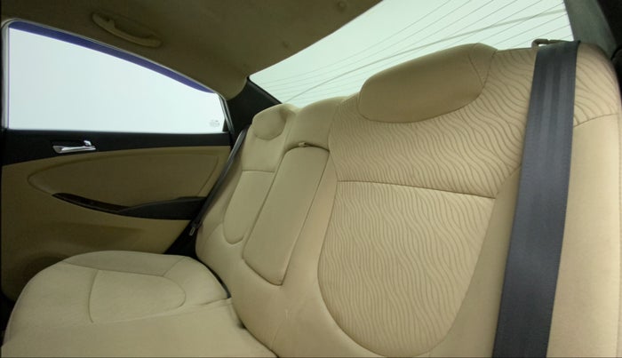 2013 Hyundai Verna FLUIDIC 1.6 VTVT EX, Petrol, Manual, 88,073 km, Right Side Rear Door Cabin