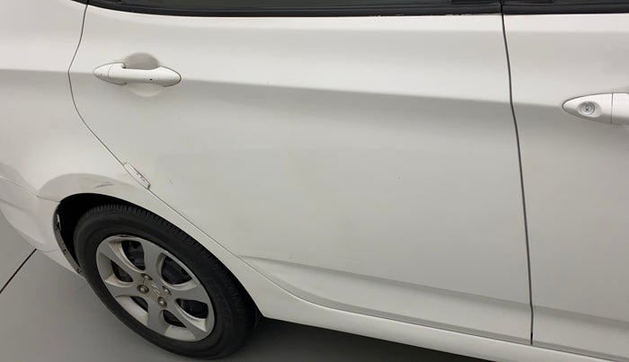2013 Hyundai Verna FLUIDIC 1.6 VTVT EX, Petrol, Manual, 88,073 km, Right rear door - Minor scratches