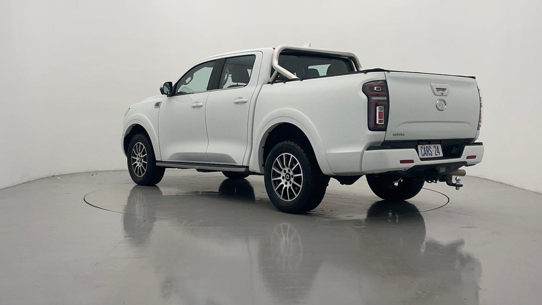 Left Back Diagonal (45- Degree) View