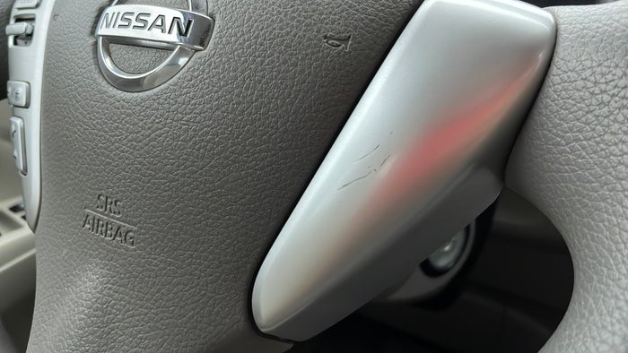 Nissan Sunny-Steering Wheel Trim Scratch
