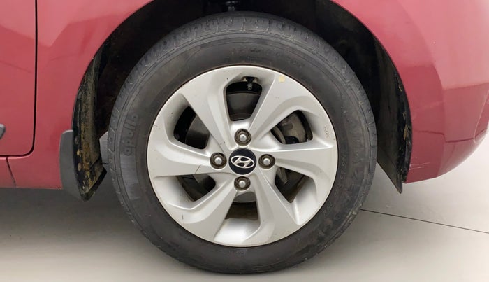 2017 Hyundai Xcent SX 1.2, Petrol, Manual, 33,856 km, Right Front Wheel