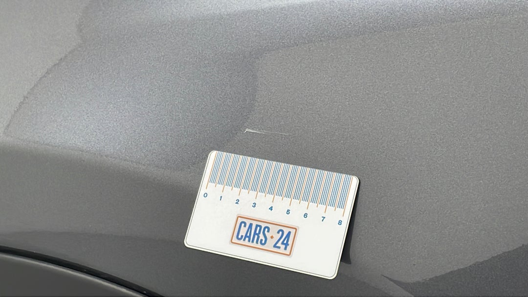 Quarter Panel Front LHS Guard Scratch