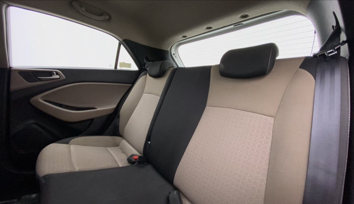 2015 Hyundai Elite i20 ASTA 1.2, Petrol, Manual, 54,141 km, Right Side Rear Door Cabin