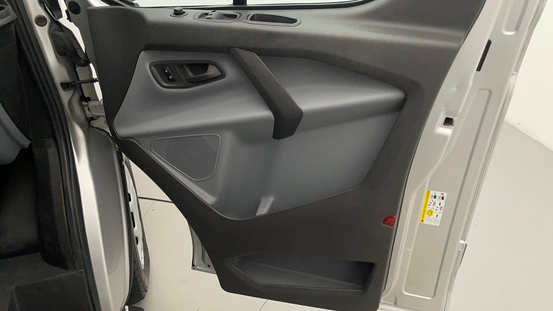 2017 Ford Transit Custom 290s (swb), Automatic, 150960 km, Speaker View