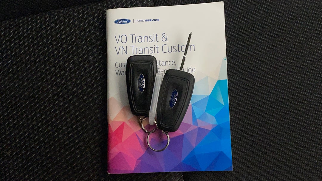 2017 Ford Transit Custom 290s (swb), Automatic, 150960 km, Key Close-up