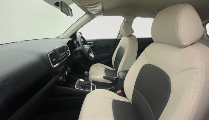 2021 Hyundai VENUE S MT 1.2 KAPPA, Petrol, Manual, 6,063 km, Right Side Front Door Cabin