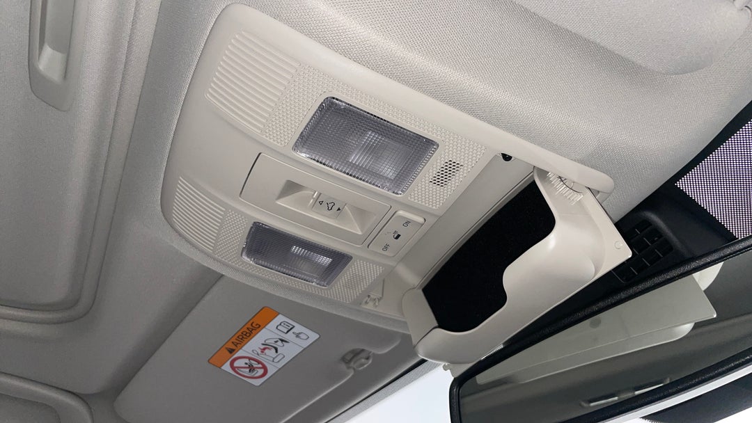 On-Roof Controls/Sunglass holder