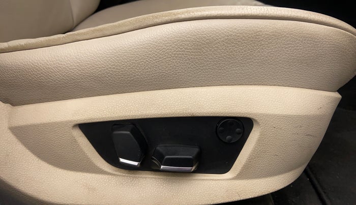 2011 BMW 5 Series 525D 3.0, Diesel, Automatic, 39,176 km, Driver Side Adjustment Panel