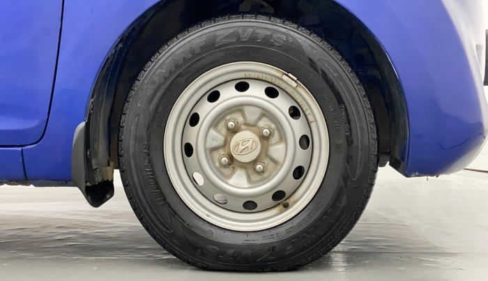 2015 Hyundai Eon D LITE PLUS, Petrol, Manual, 22,182 km, Right Front Wheel