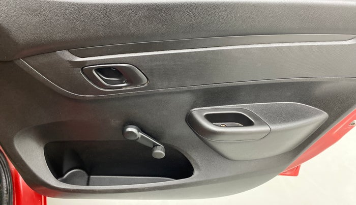 2017 Renault Kwid RXL, Petrol, Manual, 27,666 km, Driver Side Door Panels Control