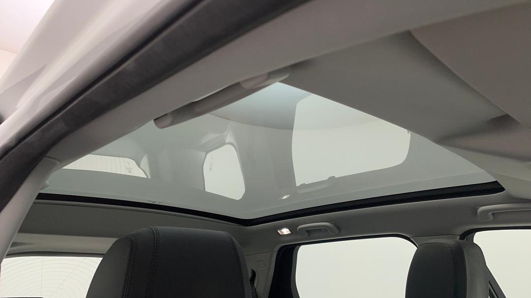 2017 Land Rover Discovery Sport Td4 (132kw) Se 5 Seat, Automatic, 109512 km, Interior Sunroof/Moonroof
