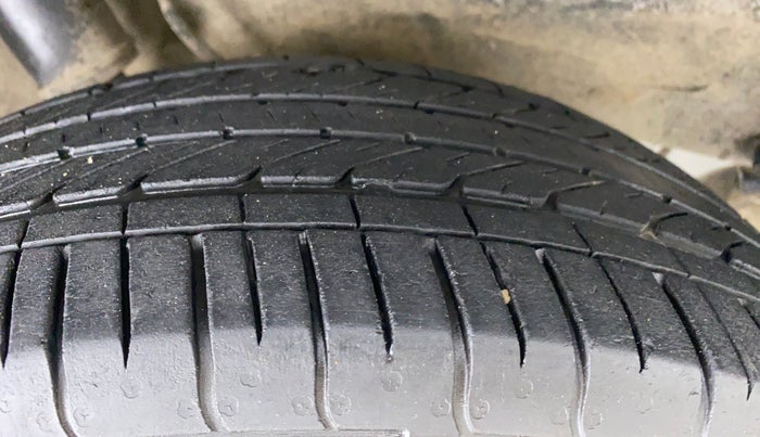 2018 Tata NEXON XM 1.2, CNG, Manual, Right Rear Tyre Tread