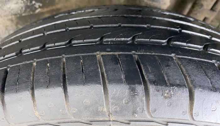 2018 Tata NEXON XM 1.2, CNG, Manual, Left Rear Tyre Tread
