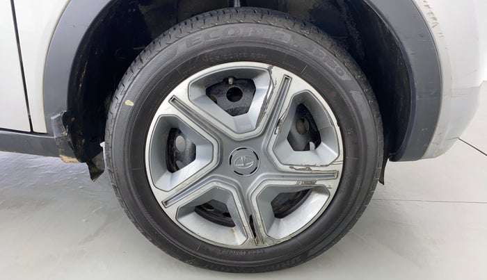 2018 Tata NEXON XM 1.2, CNG, Manual, Right Front Wheel