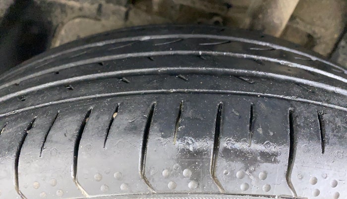 2018 Tata NEXON XM 1.2, CNG, Manual, Left Front Tyre Tread