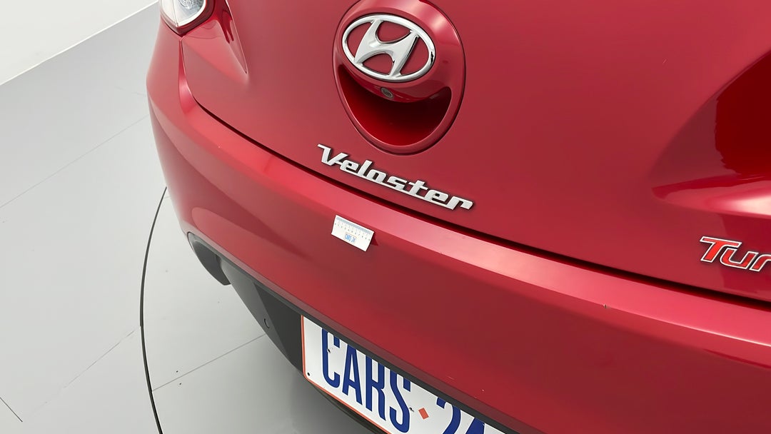 2013 Hyundai Veloster Sr Turbo, Automatic, 99354 km, Bumper Front Chip