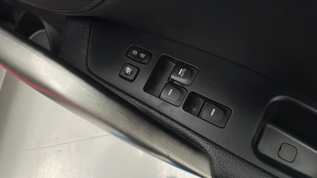 2013 Hyundai Veloster Sr Turbo, Automatic, 99354 km, Drivers Side Door Panel Controls