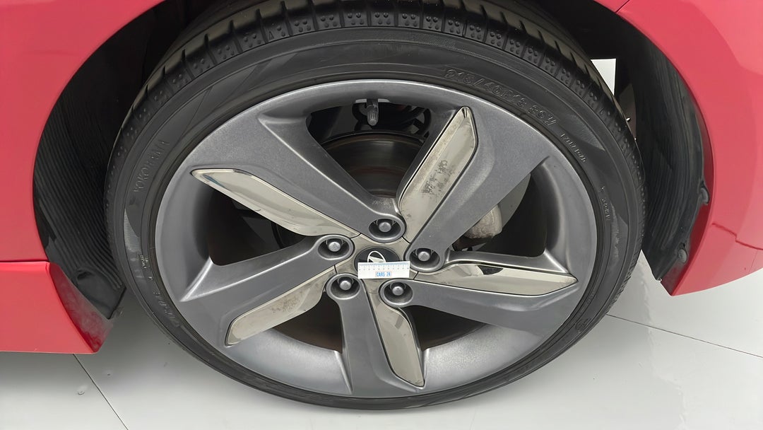 2013 Hyundai Veloster Sr Turbo, Automatic, 99354 km, Wheels Rim Rear LHS Scuff