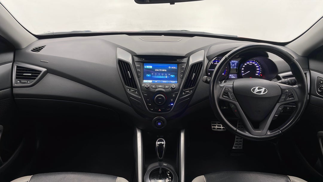 2013 Hyundai Veloster Sr Turbo, Automatic, 99354 km, Dashboard View