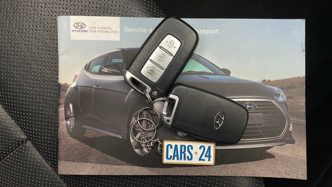 2013 Hyundai Veloster Sr Turbo, Automatic, 99354 km, Key Close-up