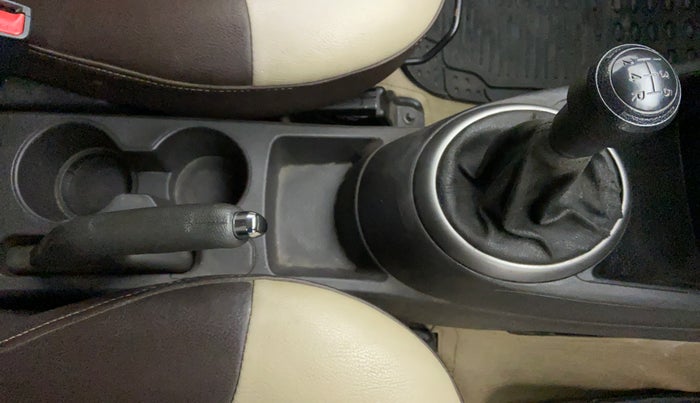 2013 Hyundai i20 MAGNA O 1.2, Petrol, Manual, 41,598 km, Gear Lever
