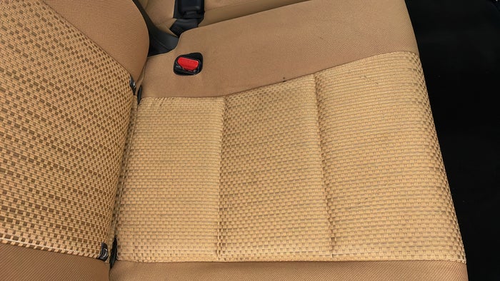 TOYOTA FORTUNER-Seat 2nd row RHS Stain