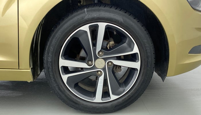 2020 Tata ALTROZ XZ 1.2, Petrol, Manual, 23,095 km, Right Front Wheel
