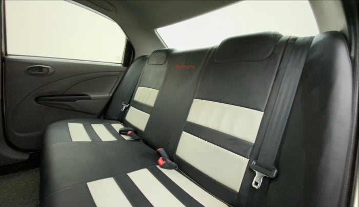2011 Toyota Etios G, Petrol, Manual, 39,508 km, Right Side Rear Door Cabin