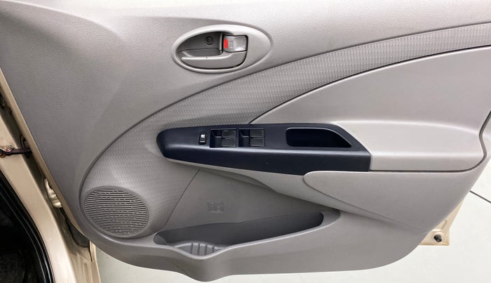 2011 Toyota Etios G, Petrol, Manual, 39,508 km, Driver Side Door Panels Control