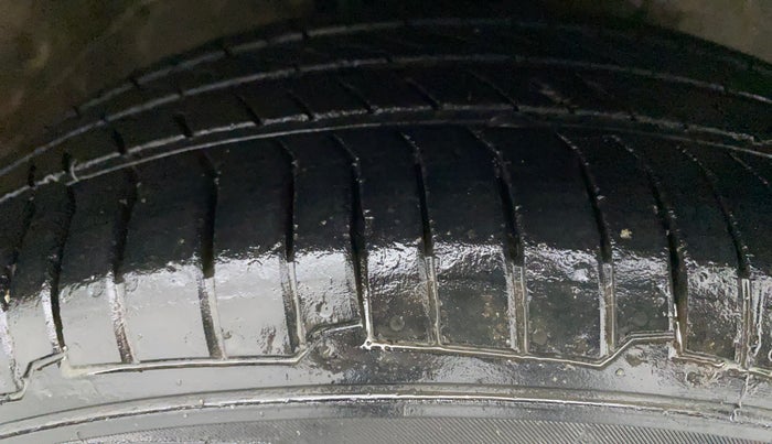 2014 Maruti Celerio VXI, Petrol, Manual, 83,895 km, Right Front Tyre Tread