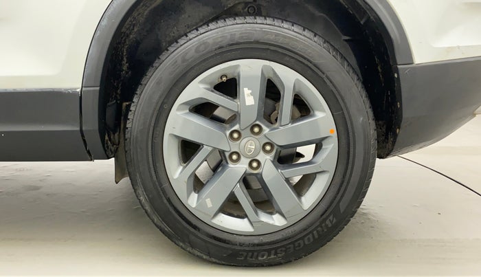 2021 Tata Safari XT PLUS, Diesel, Manual, 58,825 km, Left Rear Wheel