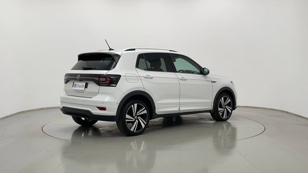 Right Back Diagonal (45- Degree) View