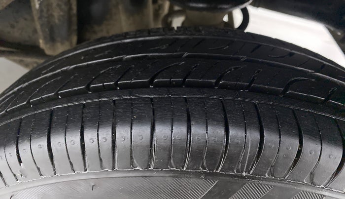 2019 Maruti Alto 800 LXI CNG, CNG, Manual, 34,317 km, Left Rear Tyre Tread