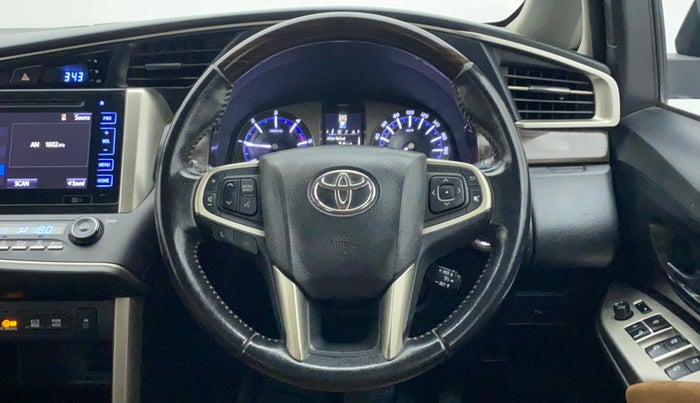 2017 Toyota Innova Crysta 2.8 ZX AT 7 STR, Diesel, Automatic, 85,182 km, Steering Wheel Close Up