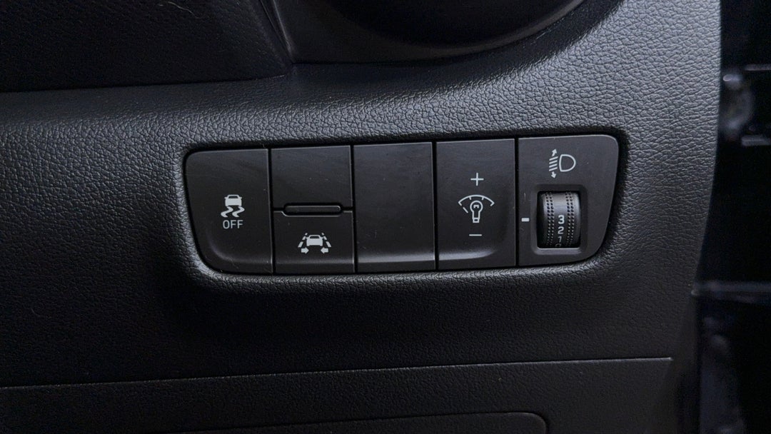 2019 Hyundai Kona Active (FWD), Automatic, 96333 km, Utility Switches/Buttons