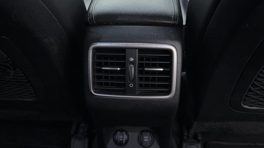 Rear A/C Vent