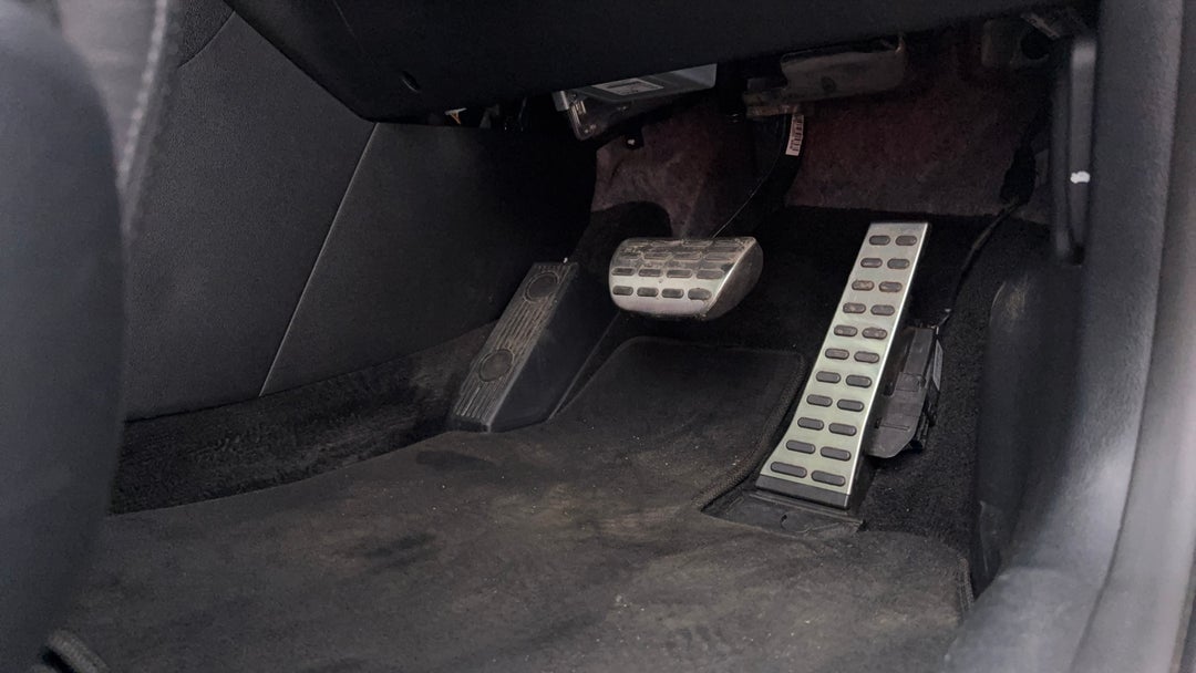Pedals and Footmat
