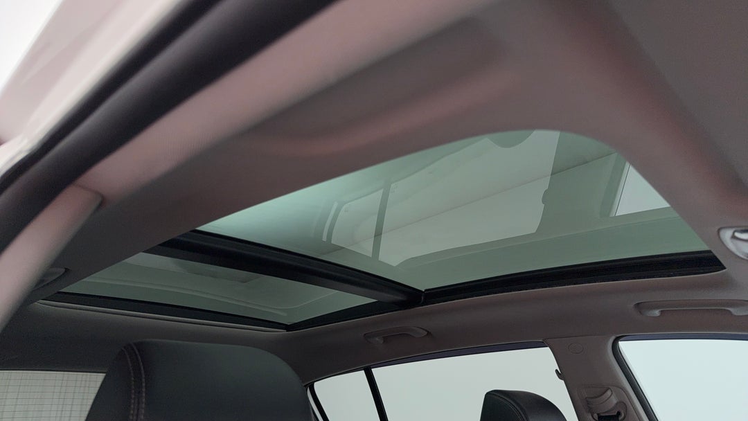 Interior Sunroof/Moonroof