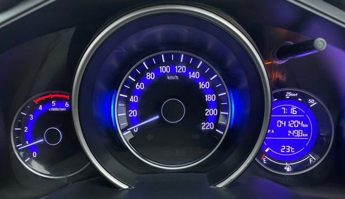 2018 Honda WR-V 1.5 i-DTEC VX MT, Diesel, Manual, 42,130 km, Odometer Image