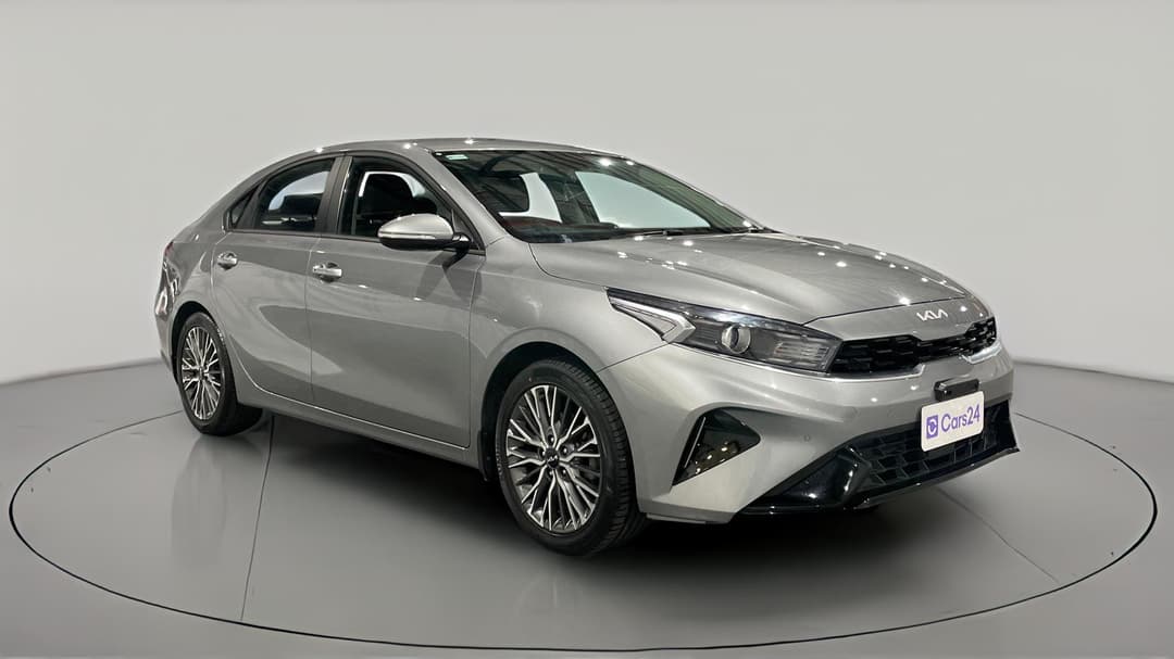 2024 Kia Cerato Sport+, Automatic, 40567 km, Right Front Diagonal (45- Degree) View