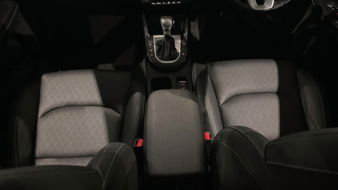 2024 Kia Cerato Sport+, Automatic, 40567 km, Center Console