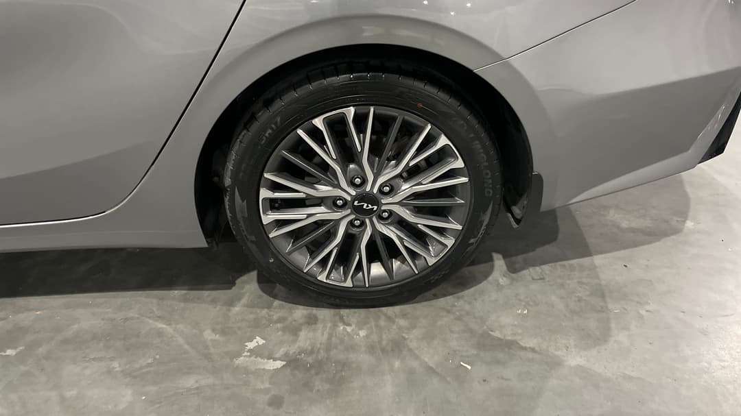 2024 Kia Cerato Sport+, Automatic, 40567 km, Left Rear Wheel