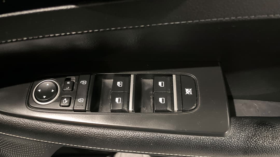 2024 Kia Cerato Sport+, Automatic, 40567 km, Drivers Side Door Panel Controls
