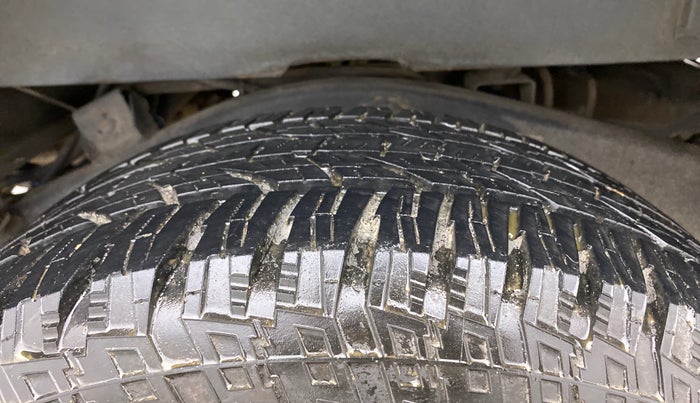2019 Mahindra Thar CRDE 4X4 AC, Diesel, Manual, 31,375 km, Left Rear Tyre Tread