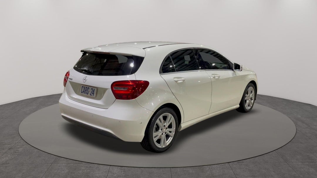 Right Back Diagonal (45- Degree) View