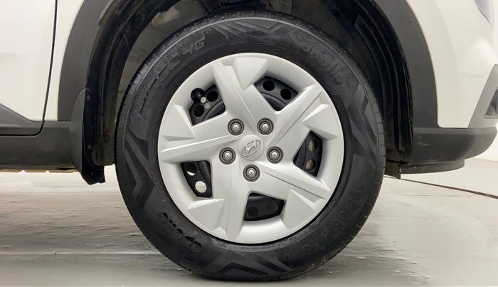 2020 Hyundai VENUE S MT 1.2 KAPPA, Petrol, Manual, 11,694 km, Right Front Wheel