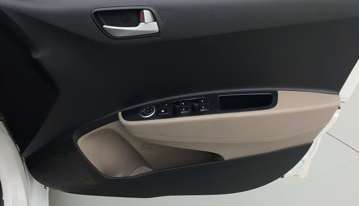 2018 Hyundai Grand i10 SPORTZ 1.2 KAPPA VTVT, Petrol, Manual, 70,369 km, Driver Side Door Panels Control