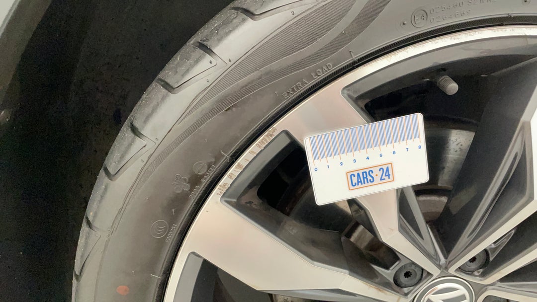 2018 Volkswagen Tiguan Allspace 162 Tsi Highline, Automatic, 95490 km, Wheels Rim Front RHS Gutter Rash